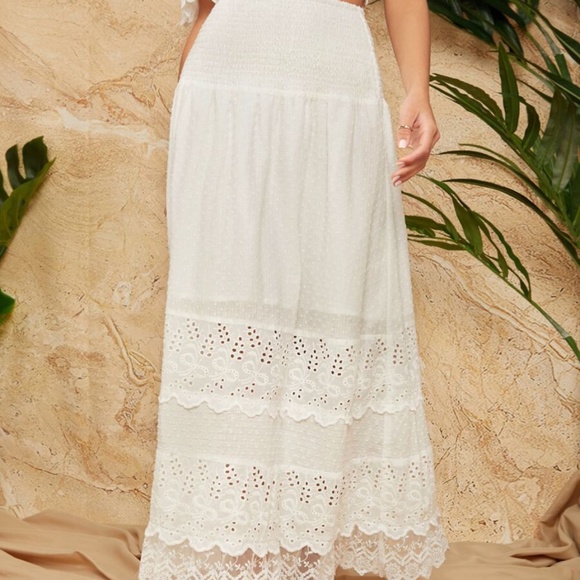 Boho white ruffle tiered lace maxi skirt Floral - Picture 2 of 7